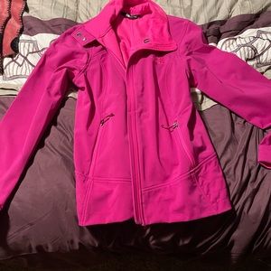 The North Face Women’s light weigh jacket